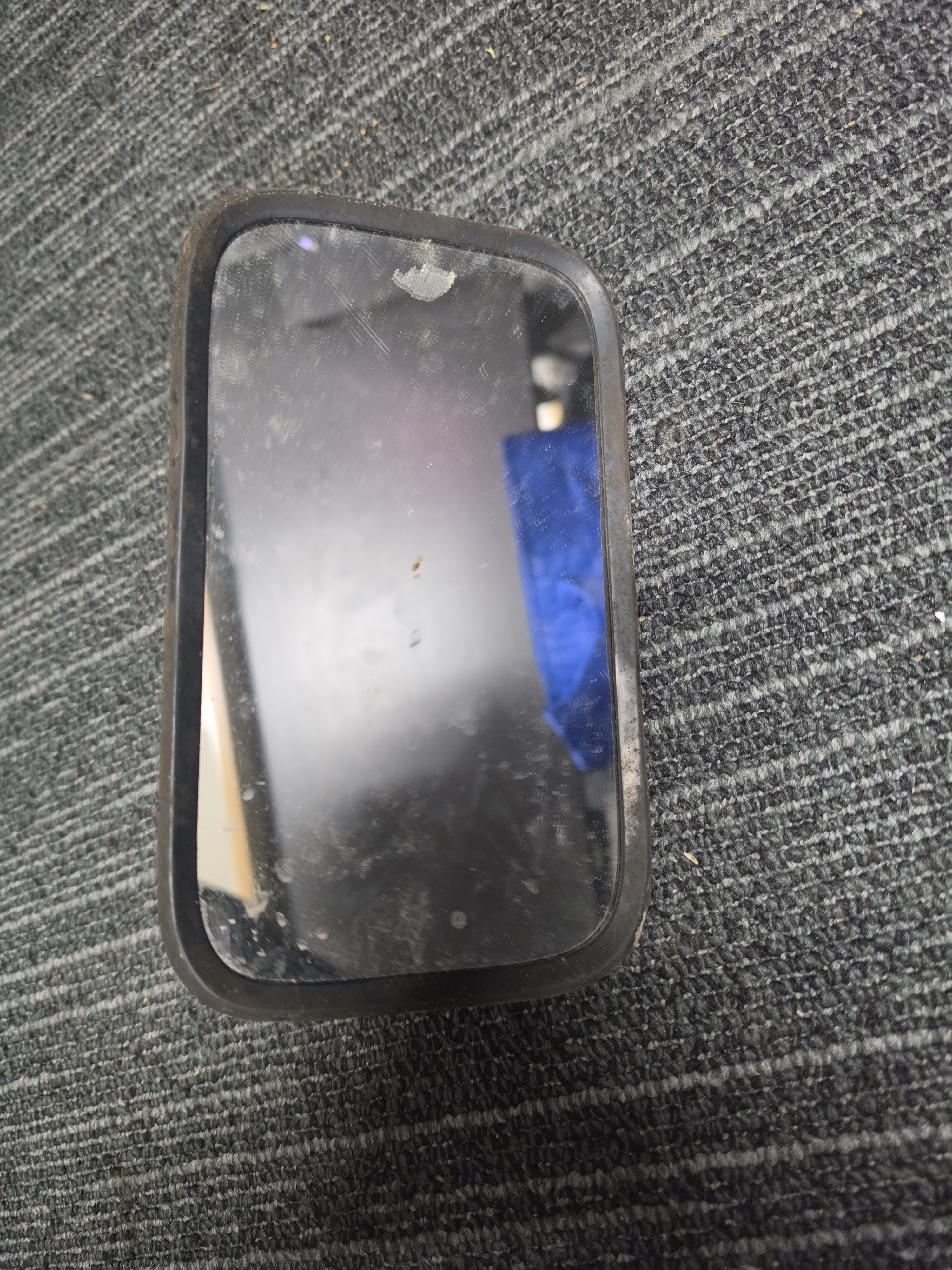 Internal Drivers Mirror photo 1