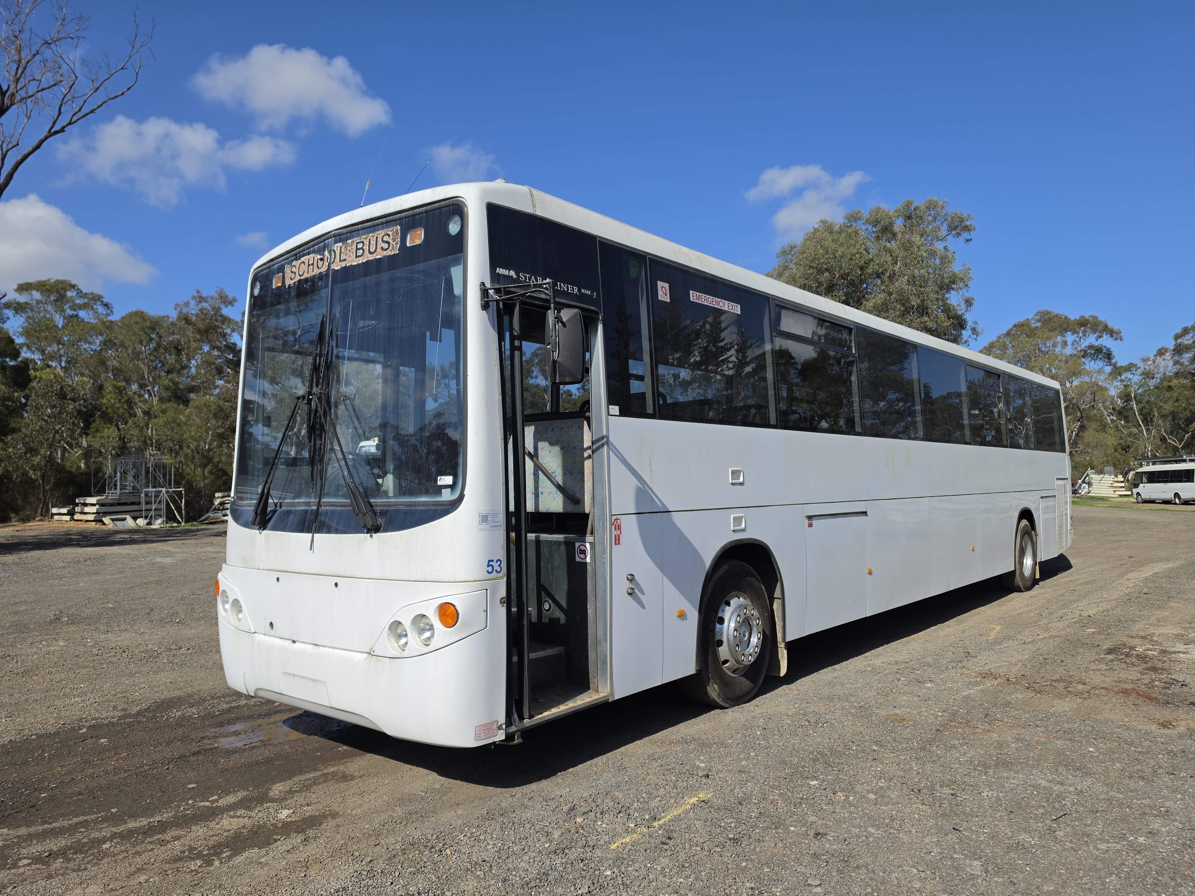 Volvo B7R photo 1